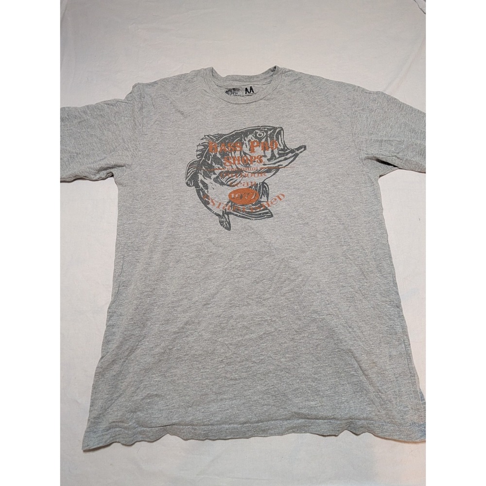 Bass Pro Shops Mens Gray Graphic T-Shirt Largemouth Bass Fishing Size M